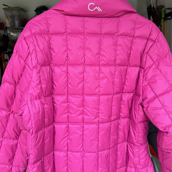 Woman’s Constant Mountain puffer Jacket - Picture 2 of 3